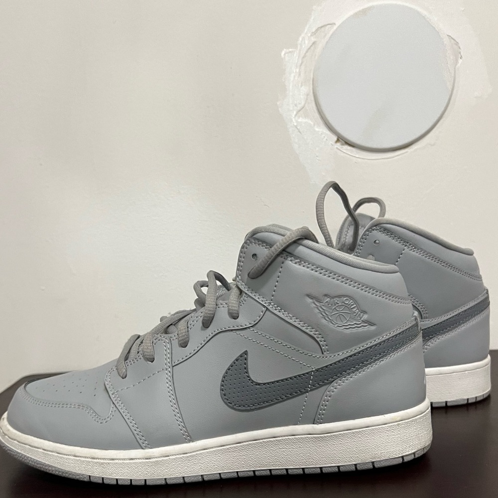 Air Jordan 1 Mid